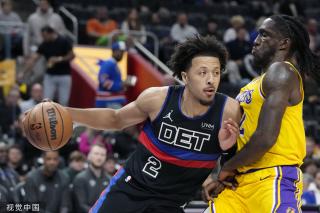 湖人不仅向 湖人不仅向