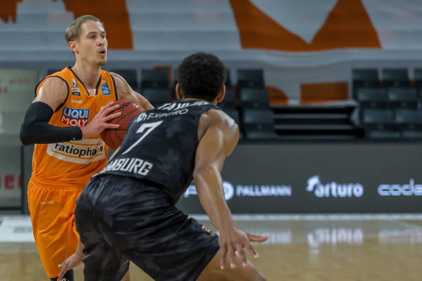 他竞争对手 他竞争对手